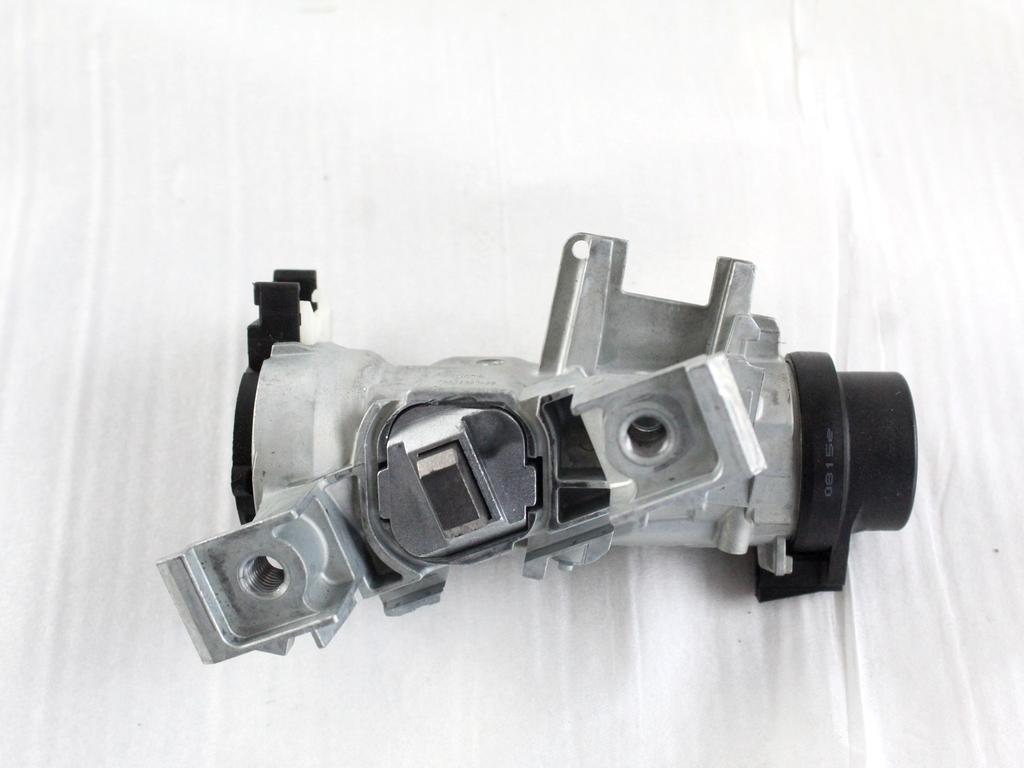 5Q0905865 KIT BLOCCHETTI ACCENSIONE APERTURA CON CHIAVE VOLKSWAGEN GOLF 7 1.4 M 81KW 6M 5P (2015) RICAMBIO USATO