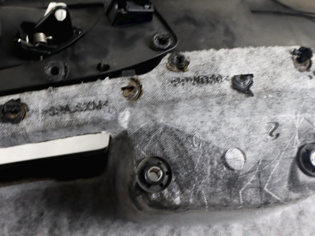 735532065 PANNELLO INTERNO PORTA ANTERIORE SINISTRA FIAT GRANDE PUNTO 1.3 D 55KW 5M 5P (2010) RICAMBIO USATO
