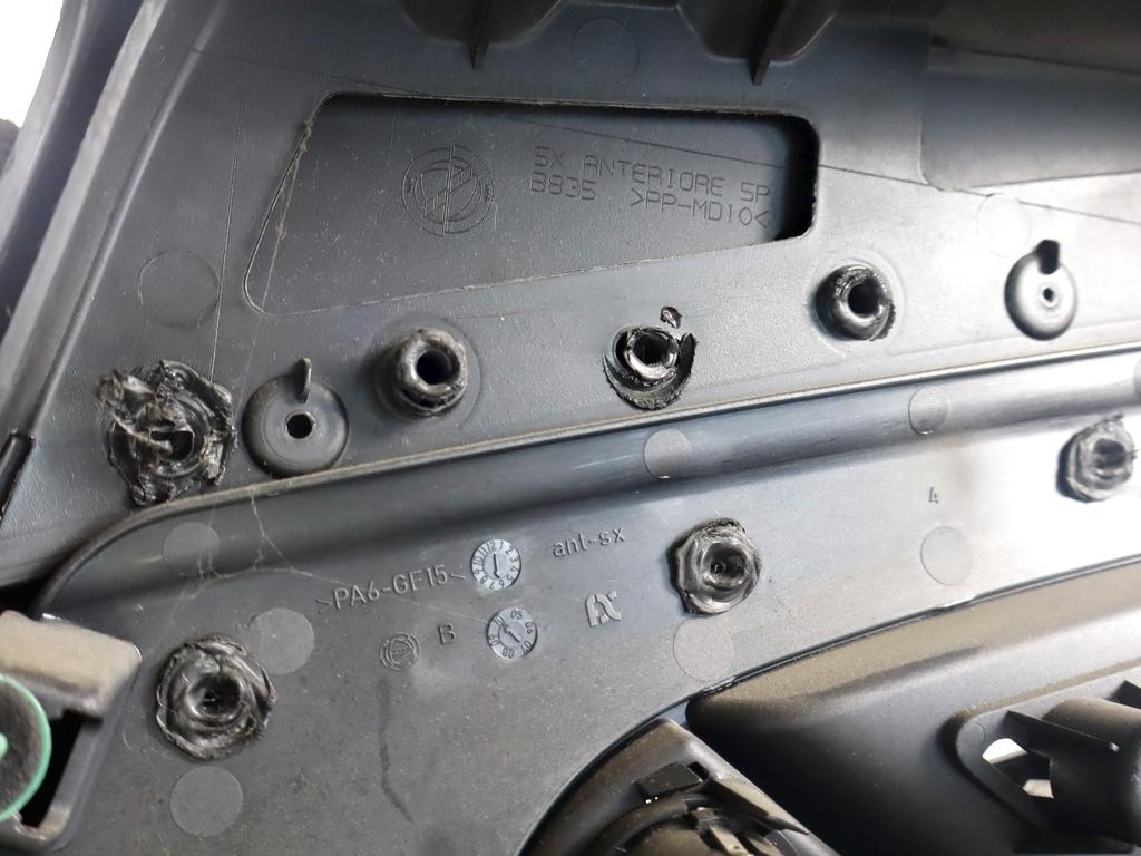 735532065 PANNELLO INTERNO PORTA ANTERIORE SINISTRA FIAT GRANDE PUNTO 1.3 D 55KW 5M 5P (2010) RICAMBIO USATO