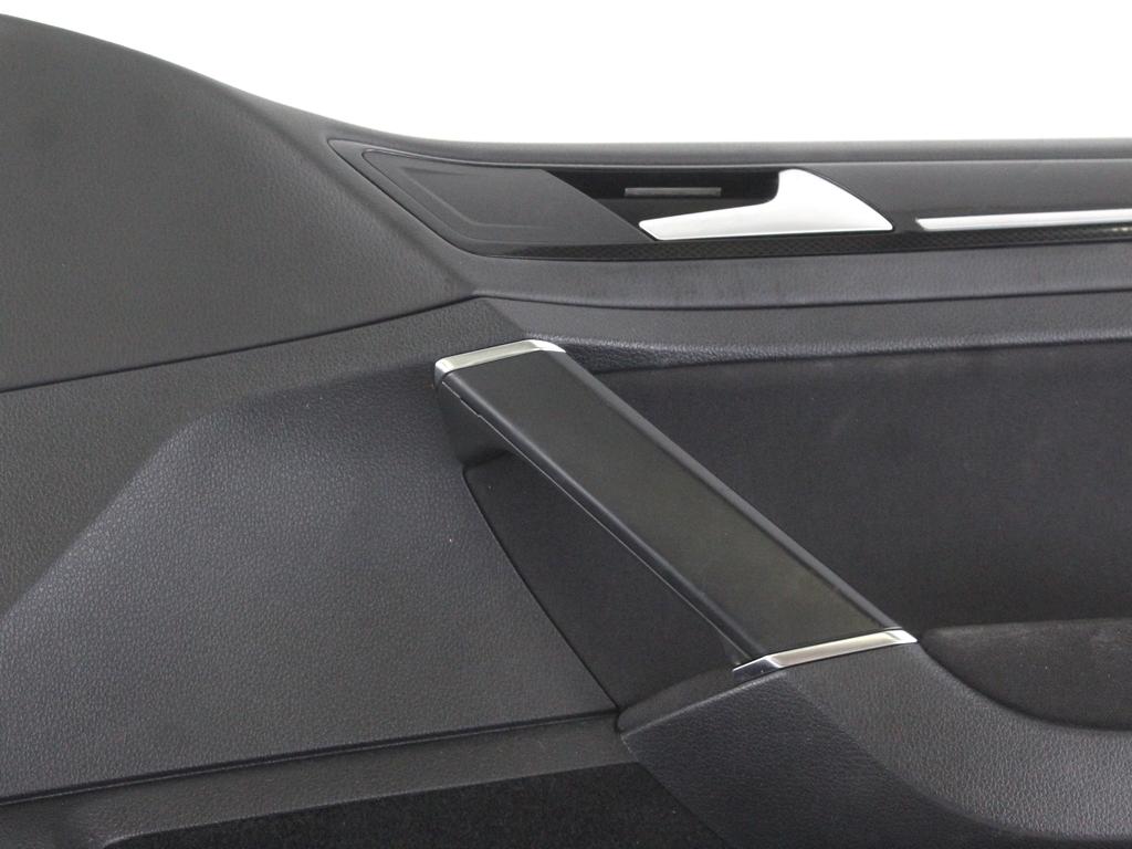5G4867024FBAM PANNELLO INTERNO PORTA ANTERIORE DESTRA VOLKSWAGEN GOLF 7 1.4 M 81KW 6M 5P (2015) RICAMBIO USATO