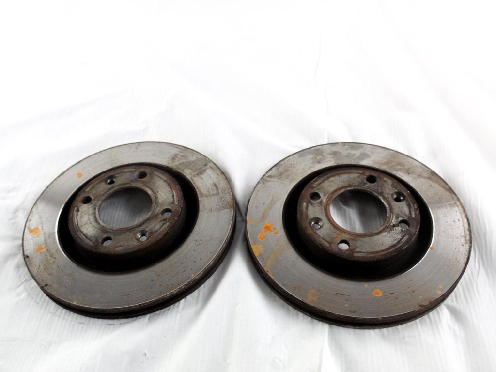424983 COPPIA DISCHI FRENO ANTERIORI PEUGEOT 208 1.4 D 50KW 5M 5P (2012) RICAMBIO USATO