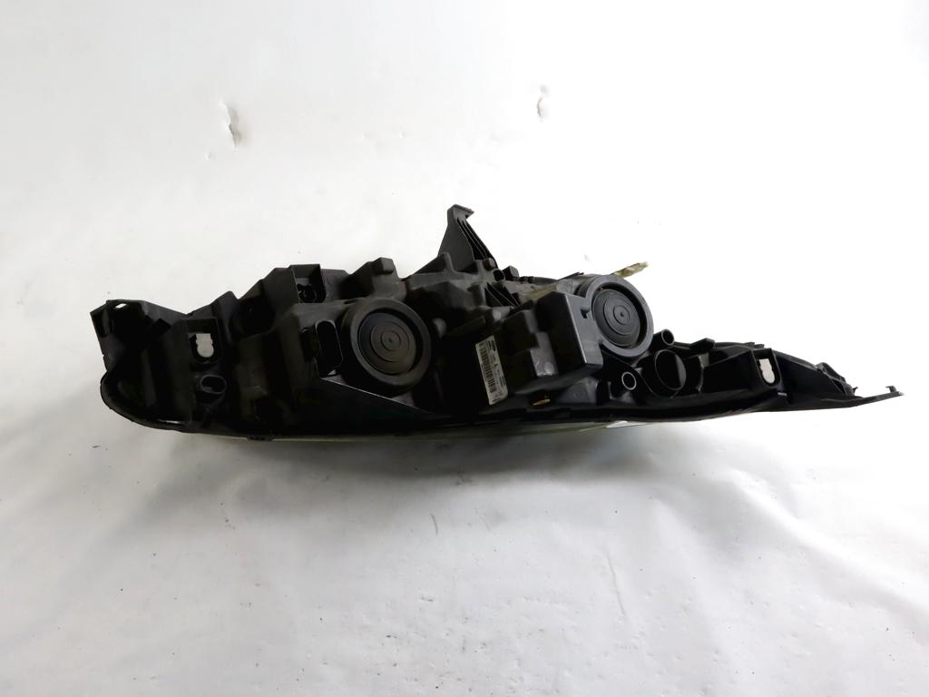 DT11-13W030-AC FARO FANALE ANTERIORE SINISTRO FORD TRANSIT CONNECT 1.6 D 70KW 5M 2P (2015) RICAMBIO USATO 
