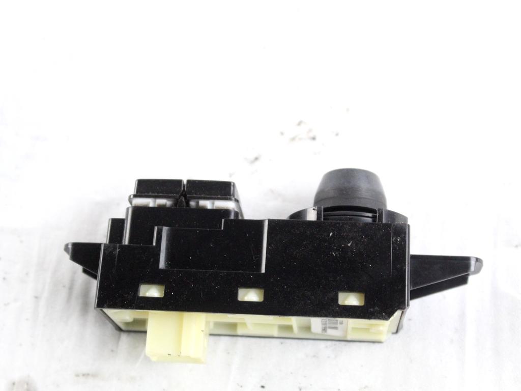 96758773XU GRUPPO DI COMANDO PAD DI NAVIGAZIONE SATELLITARE PEUGEOT 208 1.4 D 50KW 5M 5P (2012) RICAMBIO USATO