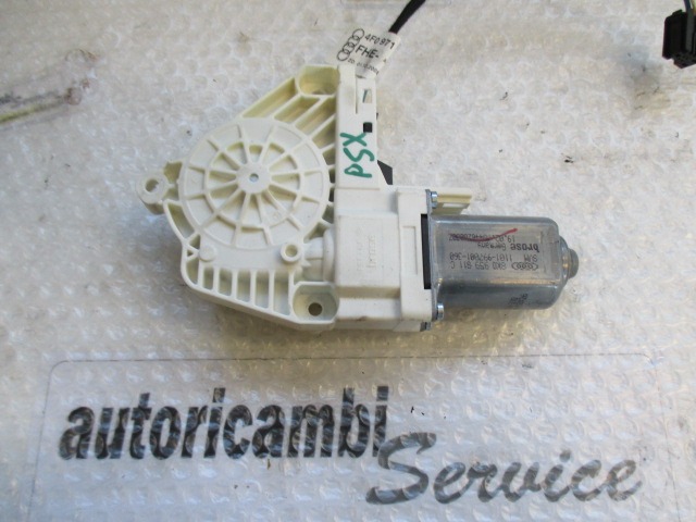 MOTORCEK ELEKTRICNEGA POMIKA ZADNJEGA STEKLA  OEM N. 8K0959811C ORIGINAL REZERVNI DEL AUDI A6 C6 R 4F2 4FH 4F5 BER/SW/ALLROAD (10/2008 - 2011) DIESEL LETNIK 2010