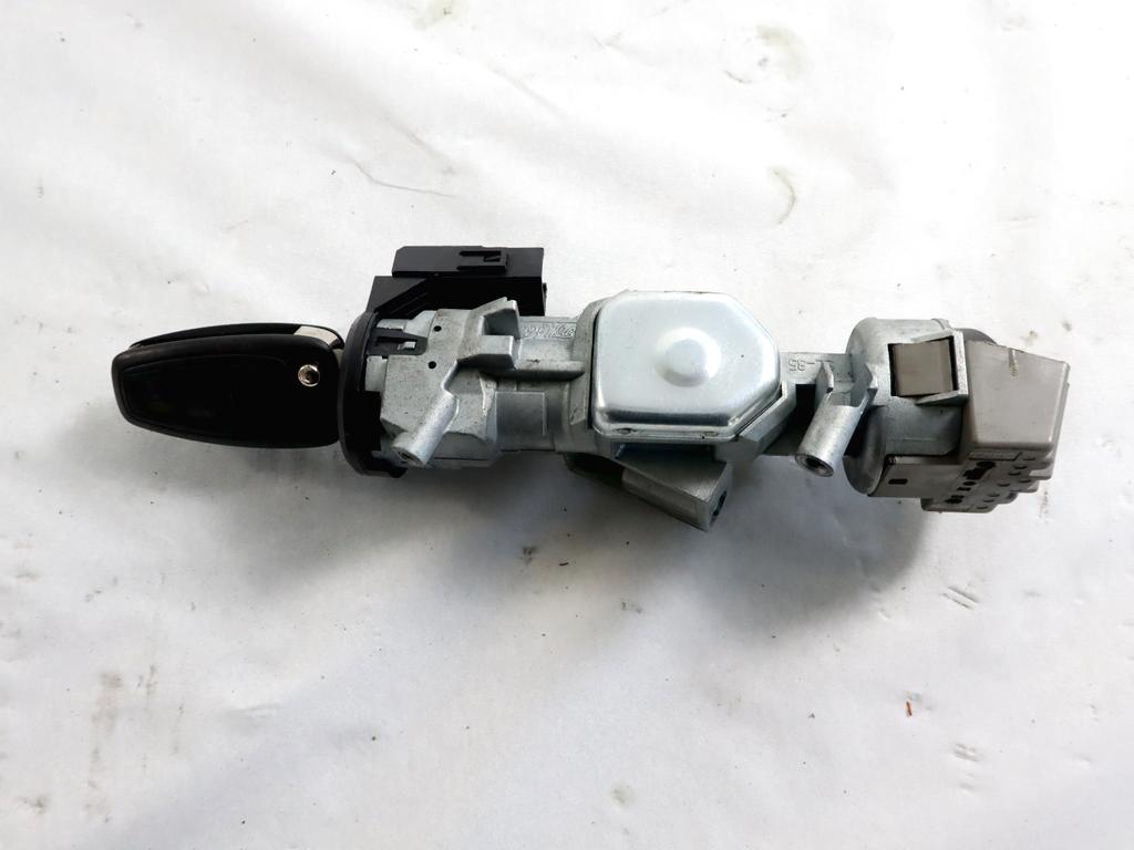 6E5T-15607-CA KIT BLOCCHETTO ACCENSIONE AVVIAMENTO CON CHIAVE E SERRATURE FORD TRANSIT CONNECT 1.6 D 70KW 5M 2P (2015) RICAMBIO USATO 