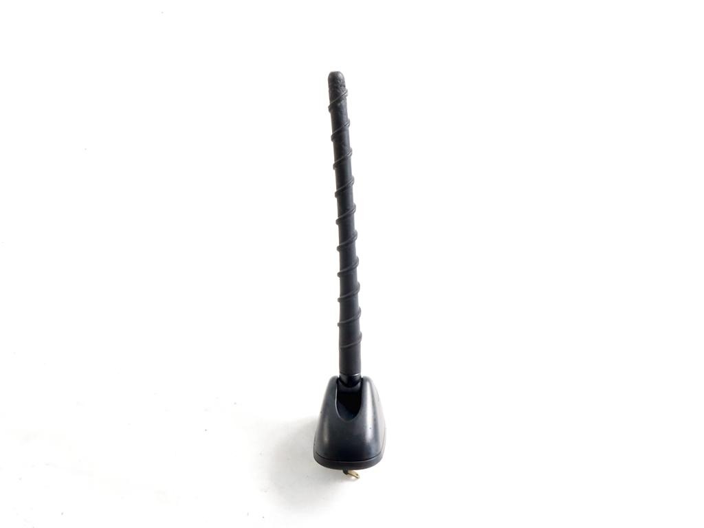 962552L000 ANTENNA AUTORADIO TETTO HYUNDAI I30 SW 1.4 G 80KW 5M 5P (2009) RICAMBIO USATO 