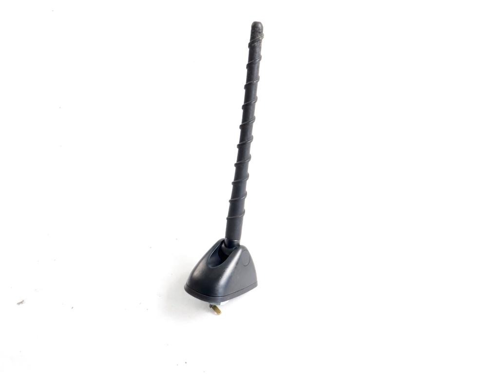 962552L000 ANTENNA AUTORADIO TETTO HYUNDAI I30 SW 1.4 G 80KW 5M 5P (2009) RICAMBIO USATO 