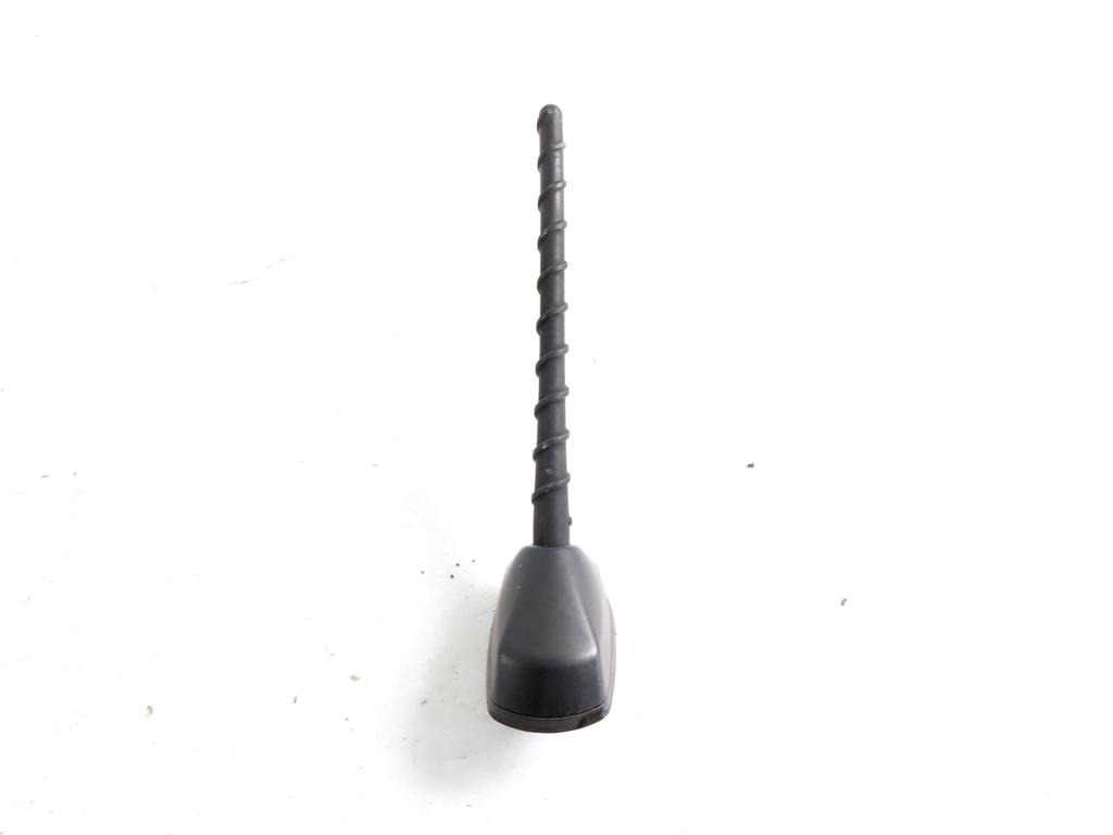 962552L000 ANTENNA AUTORADIO TETTO HYUNDAI I30 SW 1.4 G 80KW 5M 5P (2009) RICAMBIO USATO 