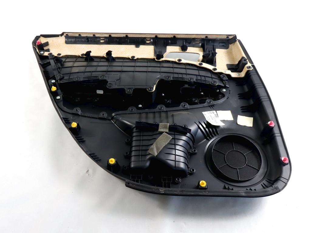 83360-2R510 PANNELLO INTERNO PORTA POSTERIORE DESTRA HYUNDAI I30 SW 1.4 G 80KW 5M 5P (2009) RICAMBIO USATO 