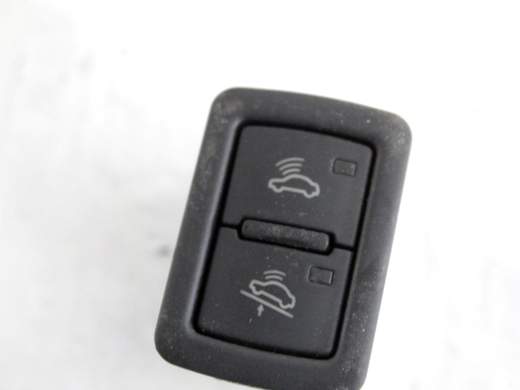 4F0962109 COMANDO INTERRUTTORE ALLARME AUDI A4 8K2 2.0 D 105KW 6M 4P (2008) RICAMBIO USATO