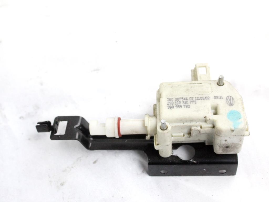 1C0810773 MOTORINO APERTURA CHIUSURA SPORTELLO CARBURANTE VOLKSWAGEN NEW BEETLE 1.9 D 66KW 5M 3P (2002) RICAMBIO USATO