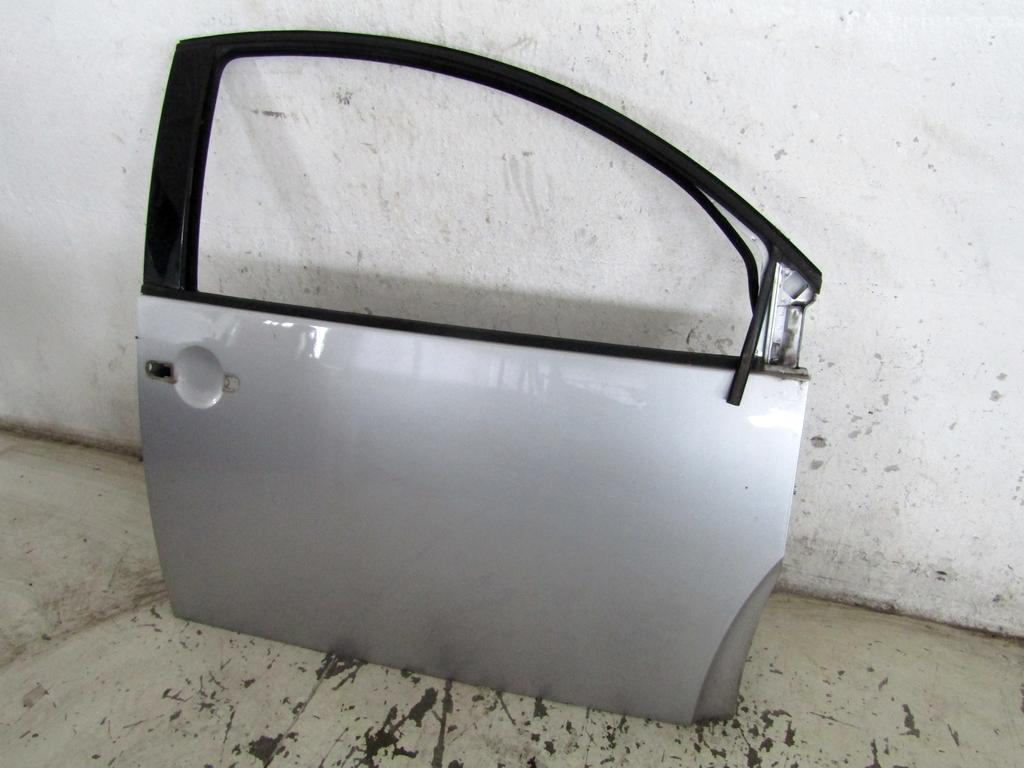 1C0831052N PORTA ANTERIORE DESTRA PASSEGGERO VOLKSWAGEN NEW BEETLE 1.9 D 66KW 5M 3P (2002) RICAMBIO USATO