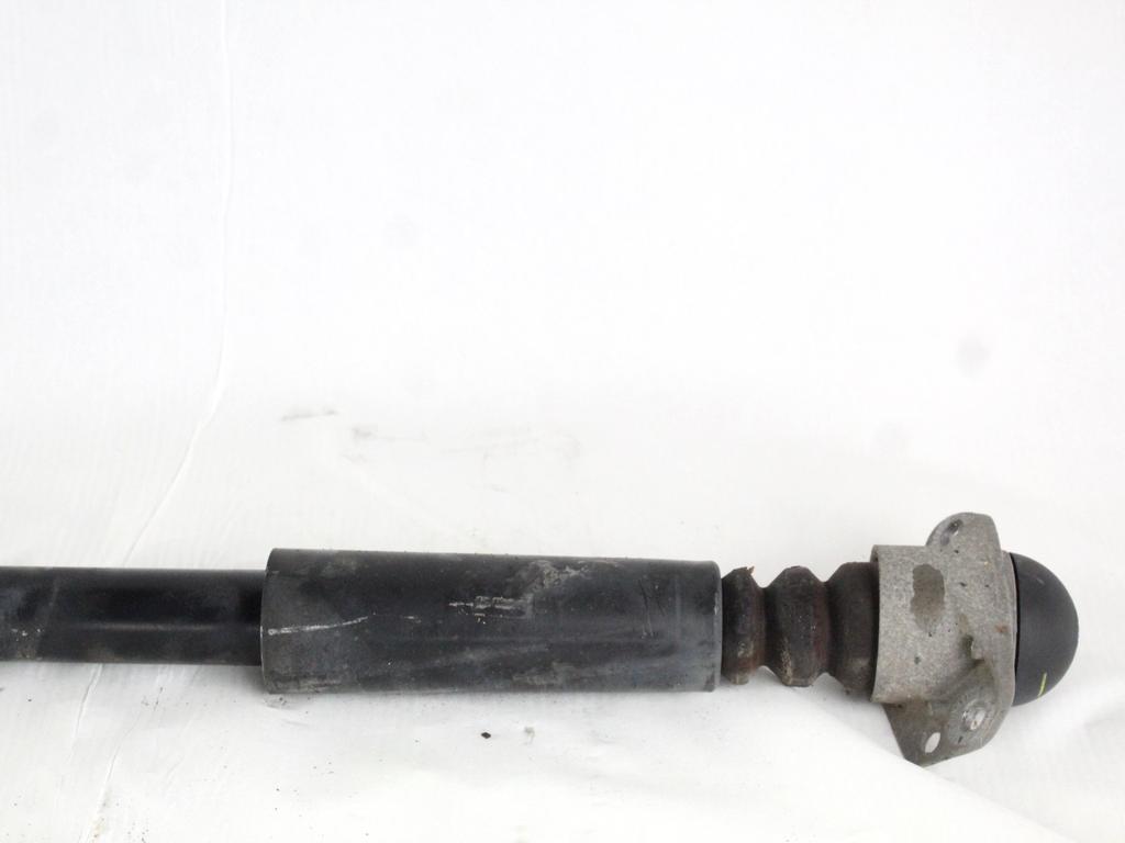 1J0513025DC AMMORTIZZATORE POSTERIORE DESTRO O SINISTRO VOLKSWAGEN NEW BEETLE 1.9 D 66KW 5M 3P (2002) RICAMBIO USATO