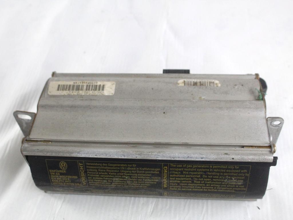 1C0880204E AIRBAG PASSEGGERO VOLKSWAGEN NEW BEETLE 1.9 D 66KW 5M 3P (2002) RICAMBIO USATO