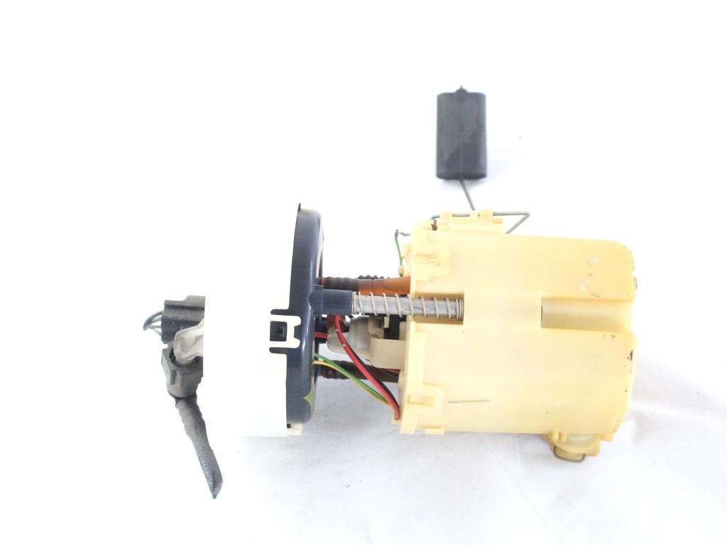 1809972 POMPA CARBURANTE E GALLEGGIANTE FORD FIESTA 1.4 G 71KW 5M 3P (2009) RICAMBIO USATO