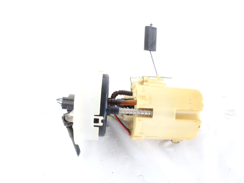 1809972 POMPA CARBURANTE E GALLEGGIANTE FORD FIESTA 1.4 G 71KW 5M 3P (2009) RICAMBIO USATO