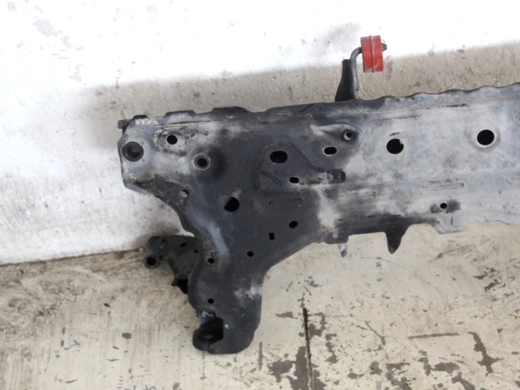 1758719 CULLA MOTORE ASSALE ANTERIORE FORD FIESTA 1.4 G 71KW 5M 3P (2009) RICAMBIO USATO