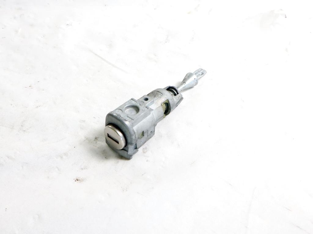 6R0905851B BLOCCHETTO ACCENSIONE AVVIAMENTO CON CHIAVE E SERRATURE VOLKSWAGEN UP 1.0 M 50KW 5M 5P (2013) RICAMBIO USATO