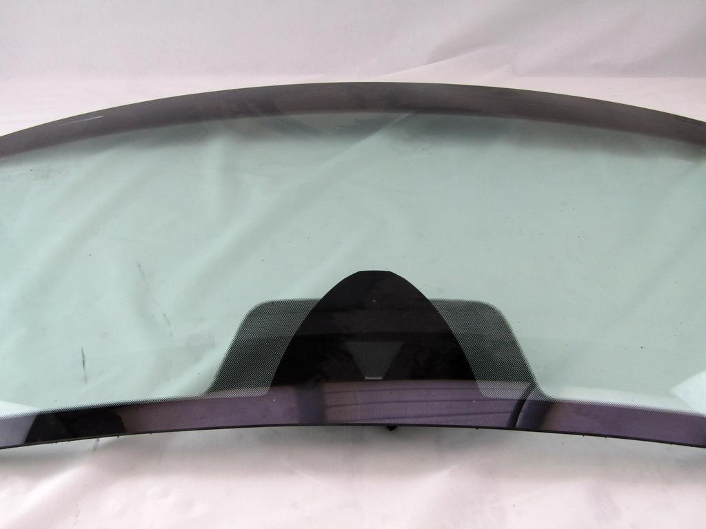 2GA845011AF PARABREZZA ANTERIORE VOLKSWAGEN T-ROC CABRIOLET 1.0 B 81KW 6M 5P (2021) RICAMBIO USATO