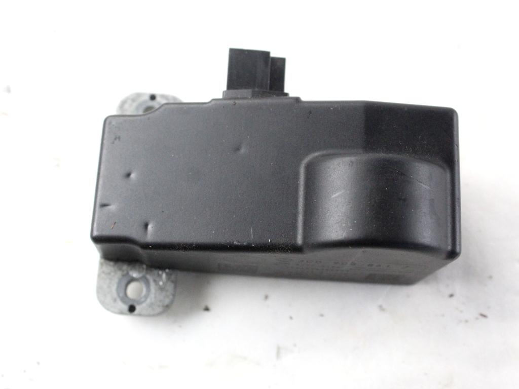 3C0905843AE KIT BLOCCHETTI ACCENSIONE APERTURA CON CHIAVE VOLKSWAGEN PASSAT SW 1.4 M 110KW AUT 5P (2013) RICAMBIO USATO
