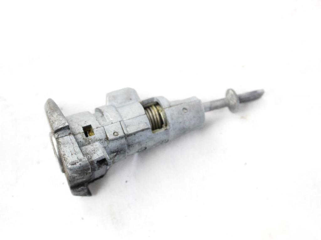 3C0905843AE KIT BLOCCHETTI ACCENSIONE APERTURA CON CHIAVE VOLKSWAGEN PASSAT SW 1.4 M 110KW AUT 5P (2013) RICAMBIO USATO