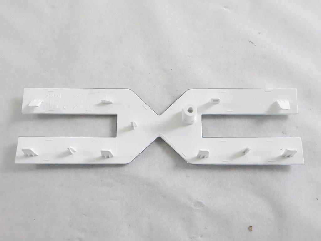 628906394R STEMMA FREGIO LOGO EMBLEMA DACIA SANDERO FACELIFT 1.0 B 67KW AUT 5P (DAL 2023) RICAMBIO NUOVO