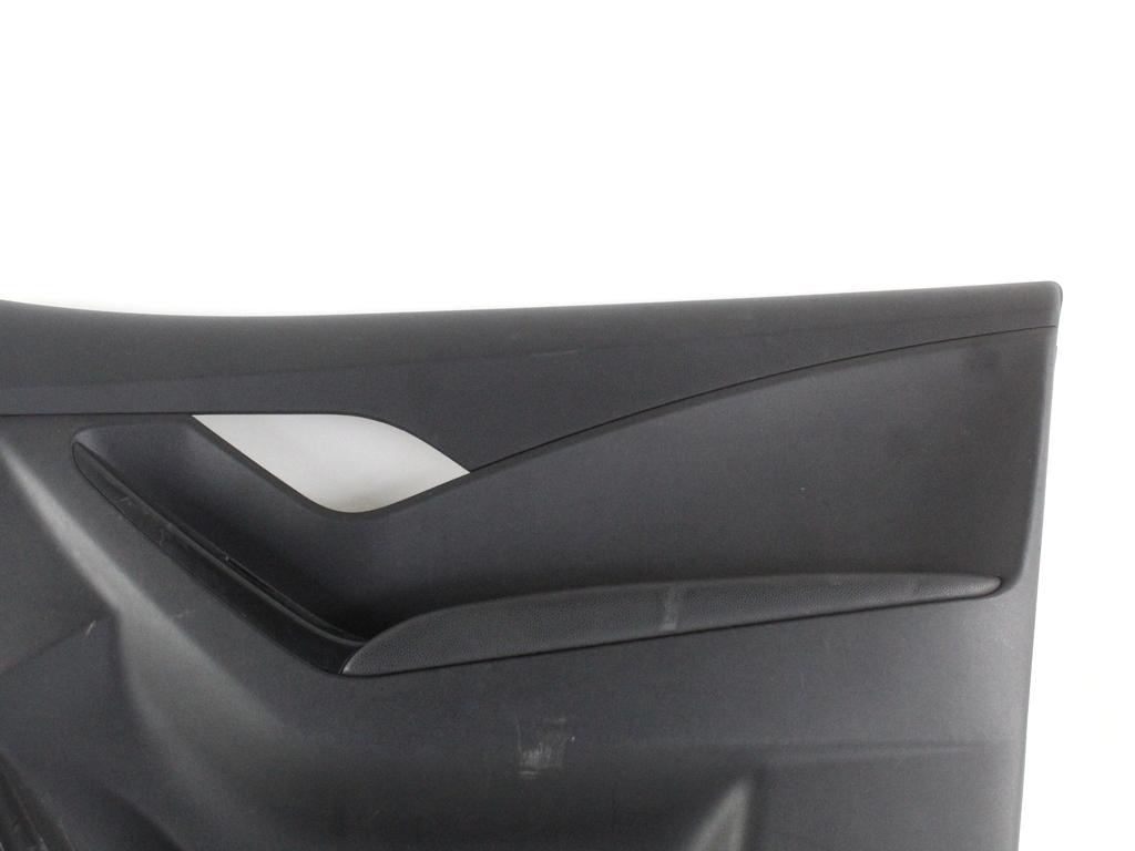 823021K000EQ PANNELLO INTERNO PORTA ANTERIORE DESTRA RIVESTIMENTO IN PELLE HYUNDAI IX20 1.4 B 66KW 5M 5P (2011) RICAMBIO USATO 