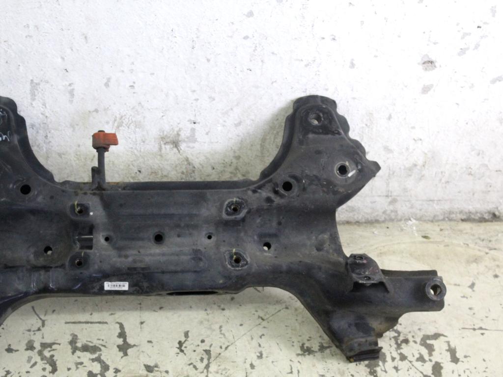 624001K100 CULLA MOTORE ASSALE ANTERIORE HYUNDAI IX20 1.4 B 66KW 5M 5P (2011) RICAMBIO USATO 