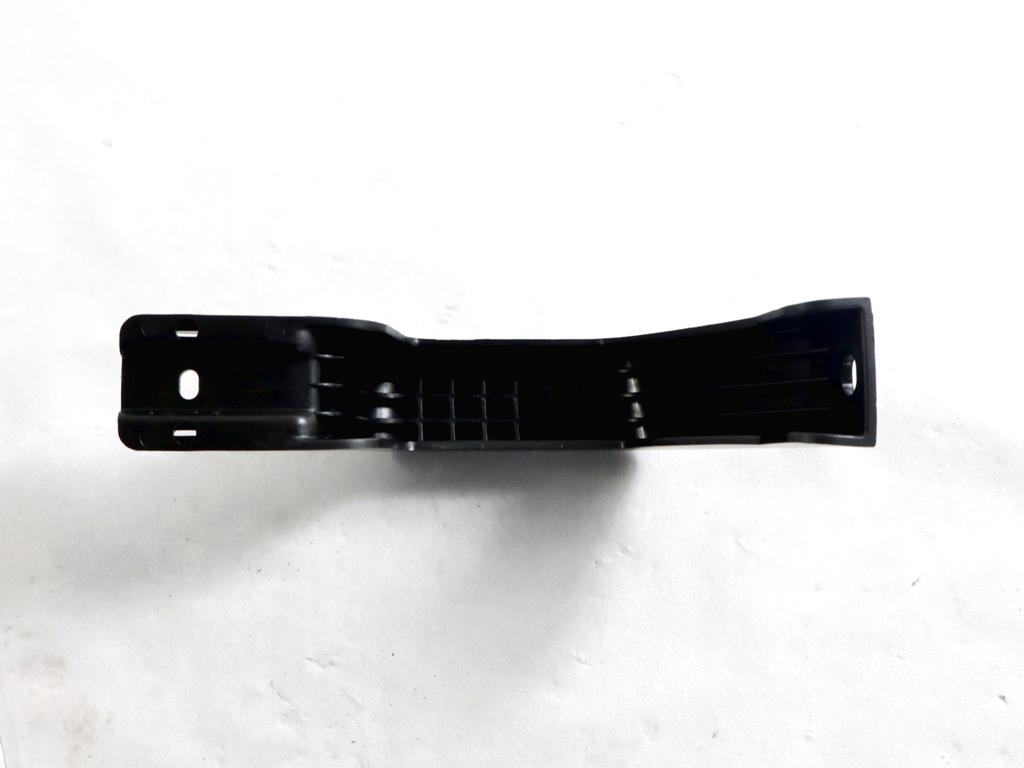 86681-C8000 STAFFA TRAVERSA PARAURTI POSTERIORE LATO SINISTRO HYUNDAI I20 1.2 B 55 KW RICAMBIO NUOVO