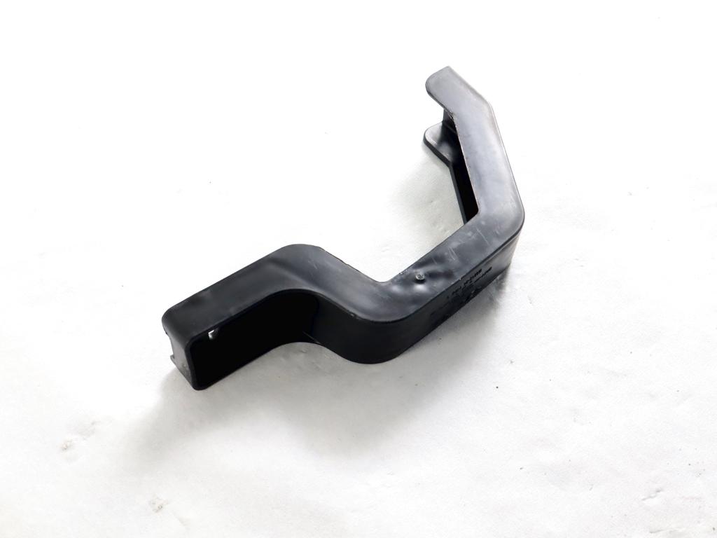86681-C8000 STAFFA TRAVERSA PARAURTI POSTERIORE LATO DESTRO HYUNDAI I20 1.2 B 55 KW RICAMBIO NUOVO