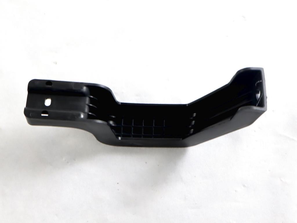 86681-C8000 STAFFA TRAVERSA PARAURTI POSTERIORE LATO DESTRO HYUNDAI I20 1.2 B 55 KW RICAMBIO NUOVO