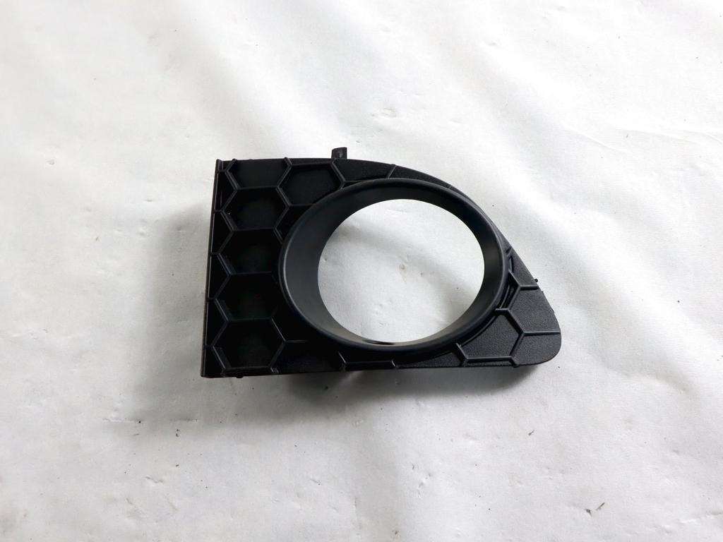735500138 MASCHERINA RIVESTIMENTO FENDINEBBIA PARAURTI ANTERIORE LATO DESTRO FIAT PUNTO 1.2 B 51KW 5M 5P (2016) RICAMBIO NUOVO