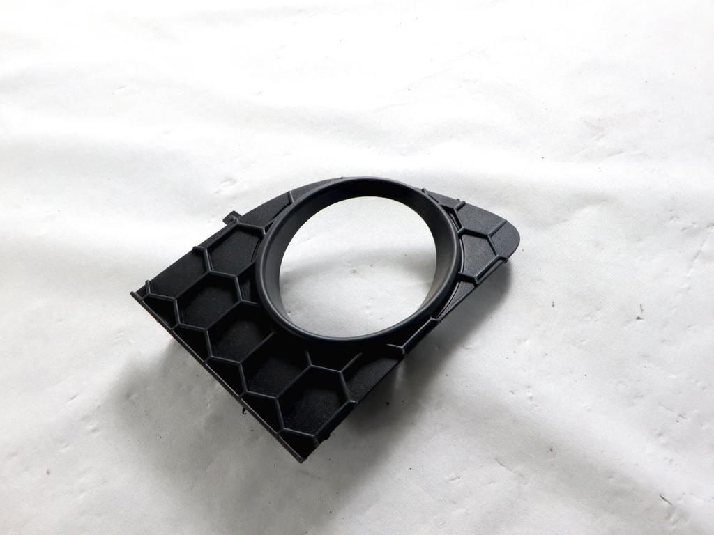 735500138 MASCHERINA RIVESTIMENTO FENDINEBBIA PARAURTI ANTERIORE LATO DESTRO FIAT PUNTO 1.2 B 51KW 5M 5P (2016) RICAMBIO NUOVO