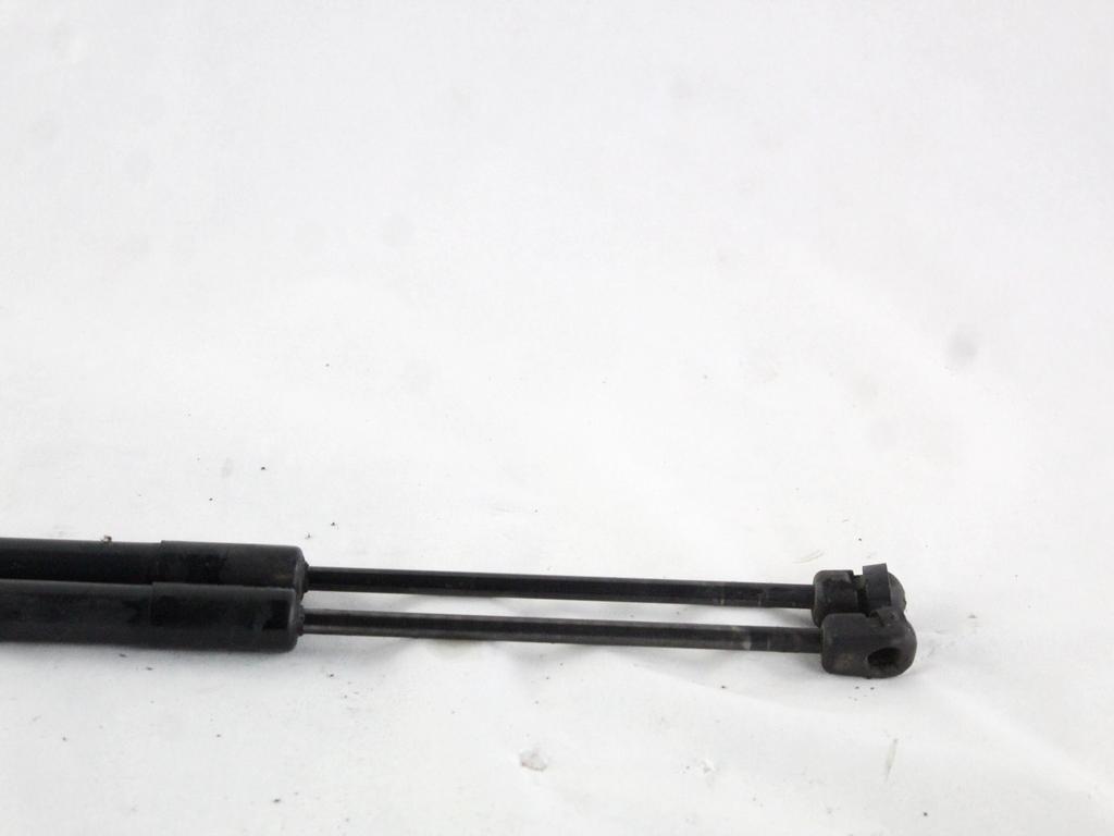 81770-1K000 COPPIA PISTONCINI ASTE AMMORTIZZANTI PORTELLONE COFANO POSTERIORE BAULE HYUNDAI IX20 1.4 B 66KW 5M 5P (2011) RICAMBIO USATO 