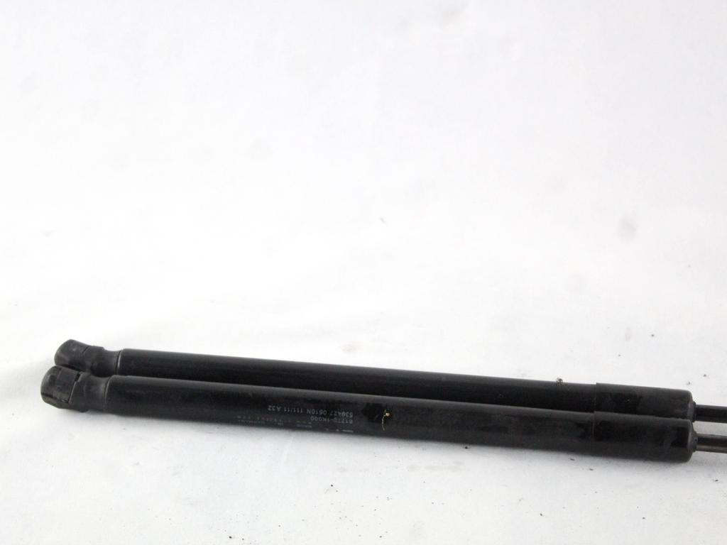 81770-1K000 COPPIA PISTONCINI ASTE AMMORTIZZANTI PORTELLONE COFANO POSTERIORE BAULE HYUNDAI IX20 1.4 B 66KW 5M 5P (2011) RICAMBIO USATO 