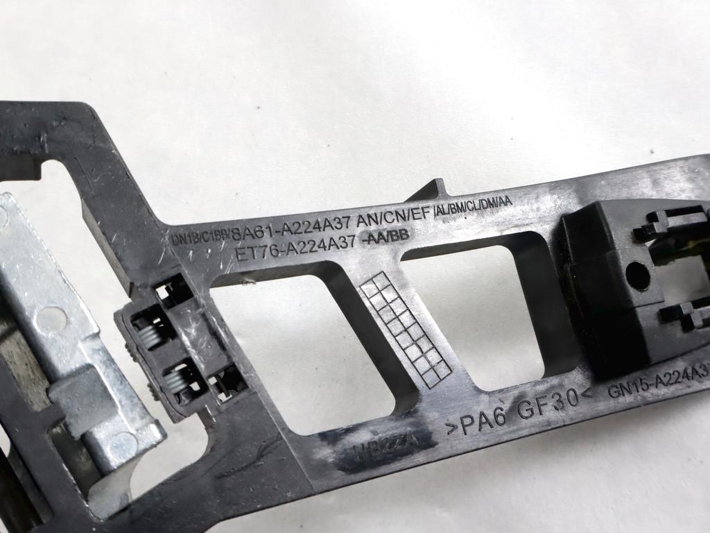 2082140 STAFFA SUPPORTO MANIGLIA ESTERNA PORTA ANTERIORE SINISTRA FORD ECOSPORT 1.5 D 88KW (2020) RICAMBIO USATO GN15-A224A37-FA 