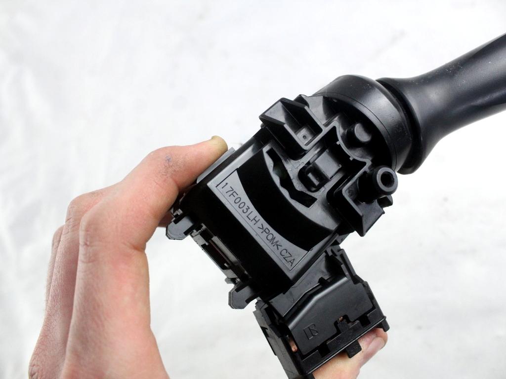 B000777880 DEVIOLUCI GRUPPO DI COMANDO TERGICRISTALLI CITROEN C1 1.0 B 51KW 5M 5P (2015) RICAMBIO USATO
