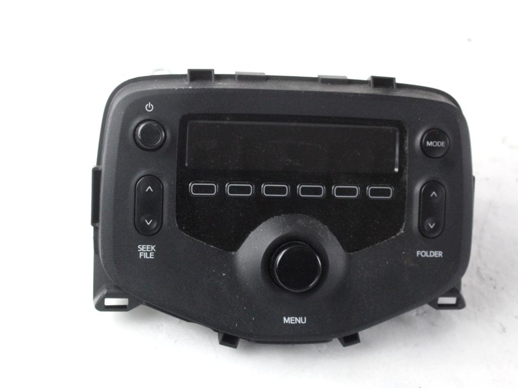 86120-0H040 AUTORADIO CITROEN C1 1.0 B 51KW 5M 5P (2015) RICAMBIO USATO ( NON FORNIAMO CODICE AUTORADIO , SOLO NUMERO TELAIO VEICOLO )