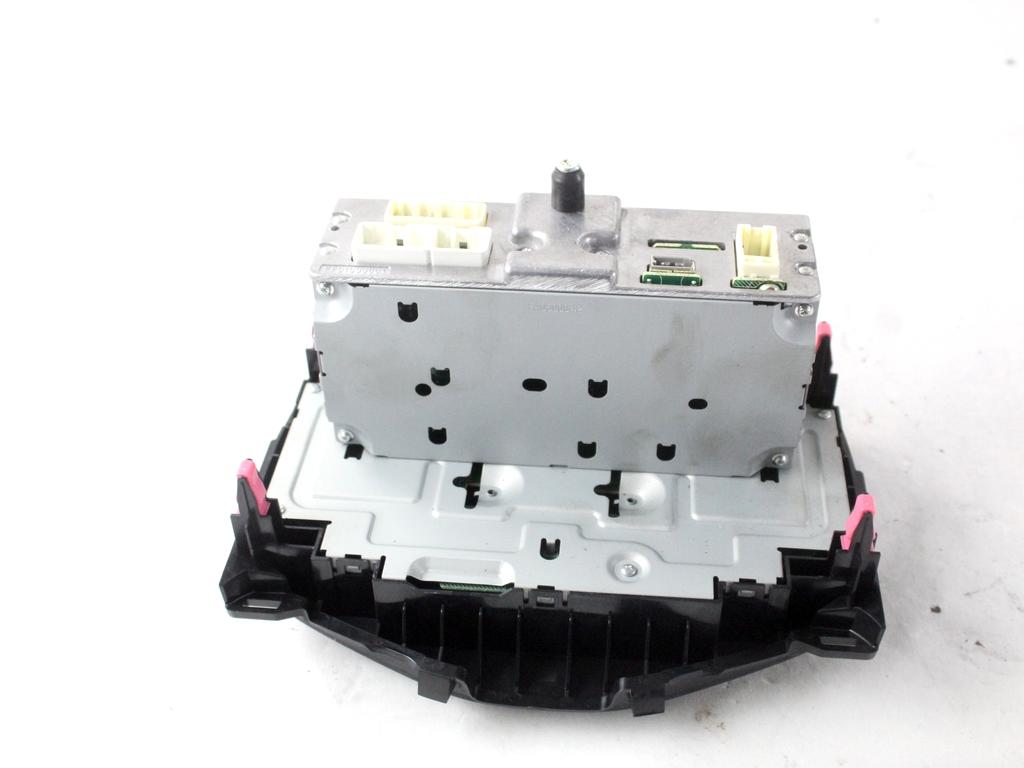 86120-0H040 AUTORADIO CITROEN C1 1.0 B 51KW 5M 5P (2015) RICAMBIO USATO ( NON FORNIAMO CODICE AUTORADIO , SOLO NUMERO TELAIO VEICOLO )