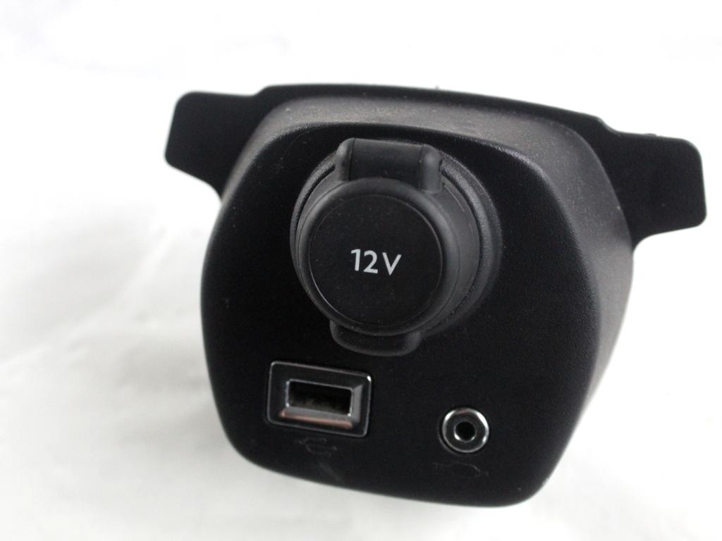 55477-0H010 PORTA INGRESSO USB AUX CITROEN C1 1.0 B 51KW 5M 5P (2015) RICAMBIO USATO