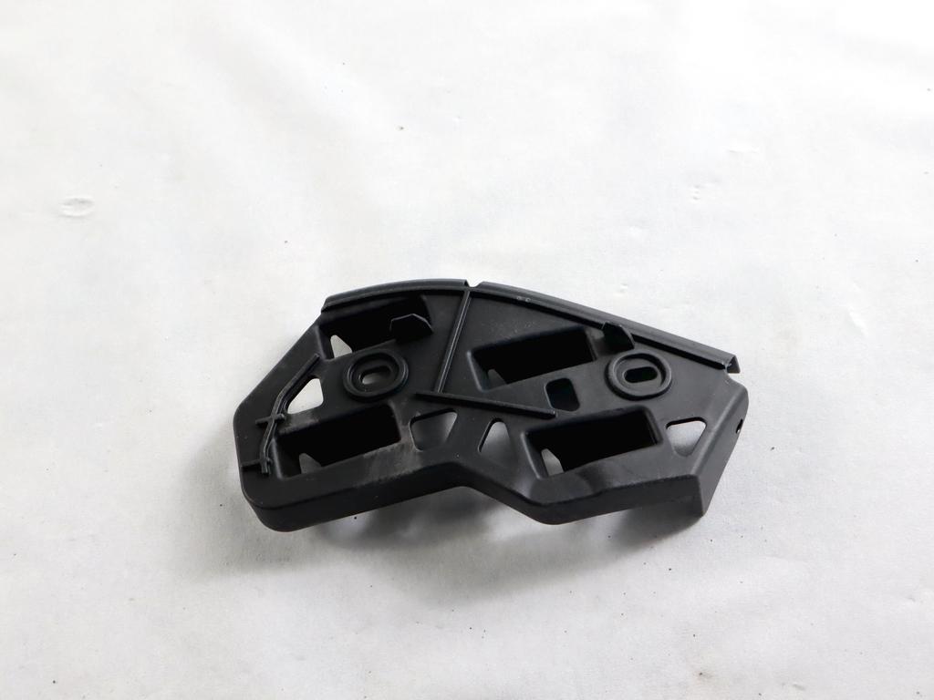 6Q0807184A SUPPORTO PARAURTI ANTERIORE LATO DESTRO VOLKSWAGEN POLO 1.4 B 55KW 5M 5P (2005) RICAMBIO USATO 