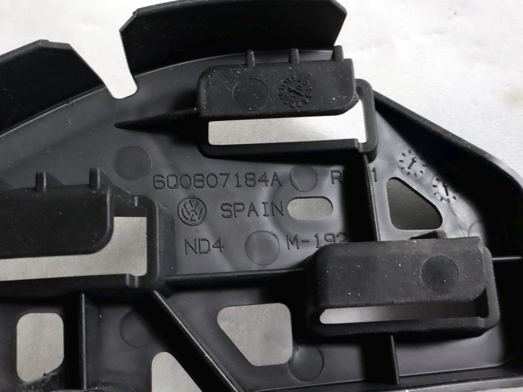 6Q0807184A SUPPORTO PARAURTI ANTERIORE LATO DESTRO VOLKSWAGEN POLO 1.4 B 55KW 5M 5P (2005) RICAMBIO USATO 
