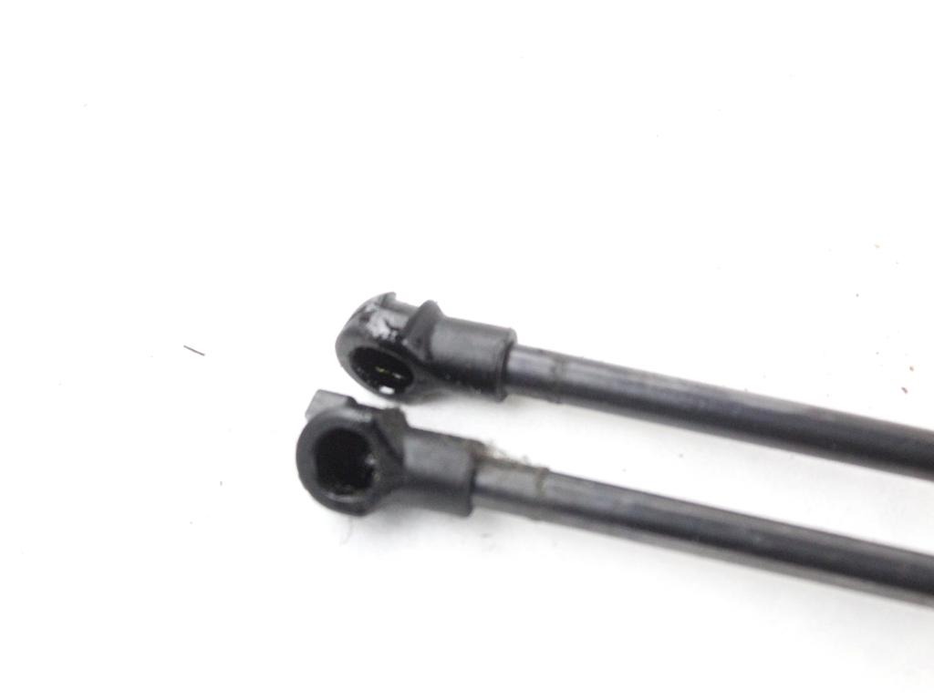 68950-0H040 COPPIA PISTONCINI ASTE AMMORTIZZANTI PORTELLONE COFANO POSTERIORE BAULE CITROEN C1 1.0 B 51KW 5M 5P (2015) RICAMBIO USATO