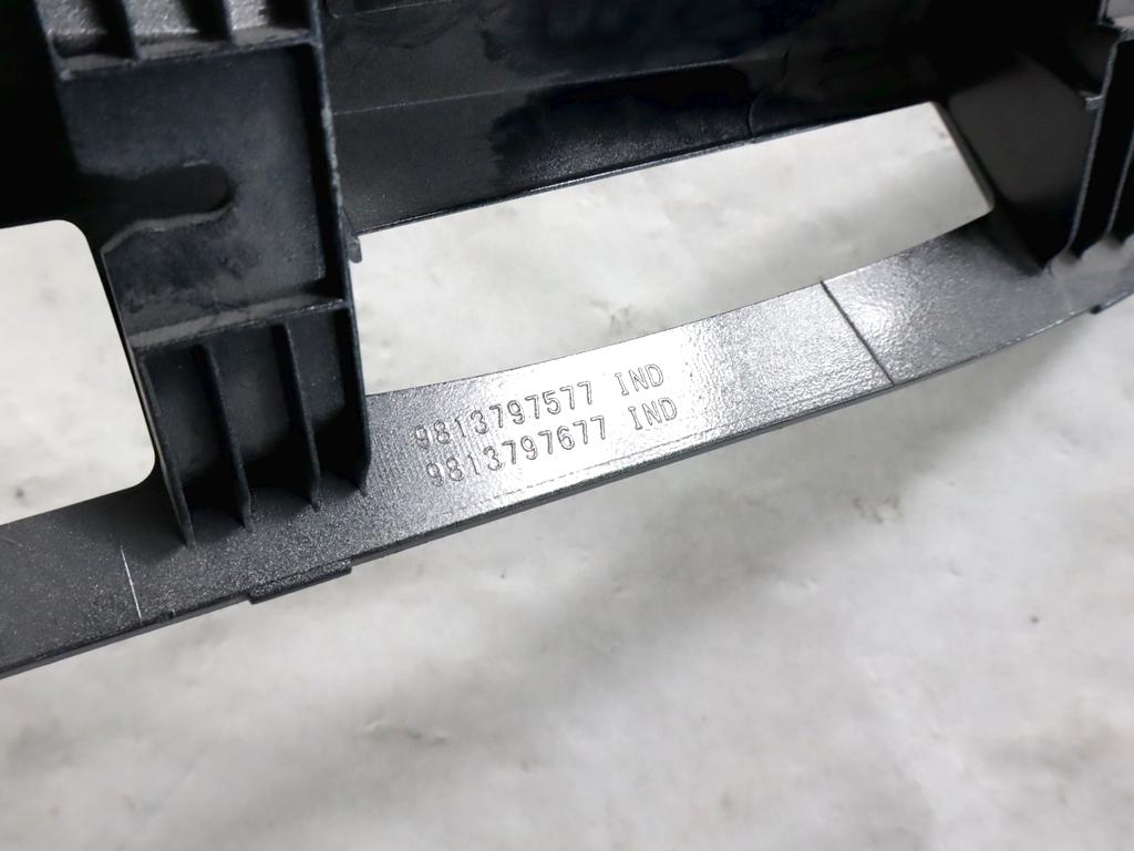 9813797577 MODANATURA PORTELLONE COFANO POSTERIORE BAULE PEUGEOT TRAVELLER 1.5D 75KW (2018) RICAMBIO USATO