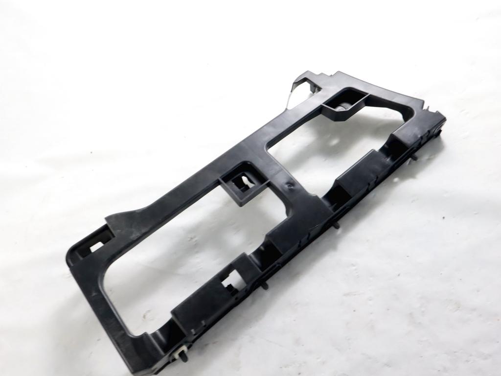9810782680 STAFFA SUPPORTO PARAURTI POSTERIORE LATO SINISTRO PEUGEOT TRAVELLER 1.5D 75KW (2018) RICAMBIO USATO