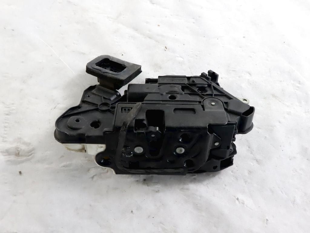 5K1837015E CHIUSURA SERRATURA PORTA ANTERIORE SINISTRA VOLKSWAGEN GOLF 7 1.4 M 81KW 6M 5P (2015) RICAMBIO USATO 