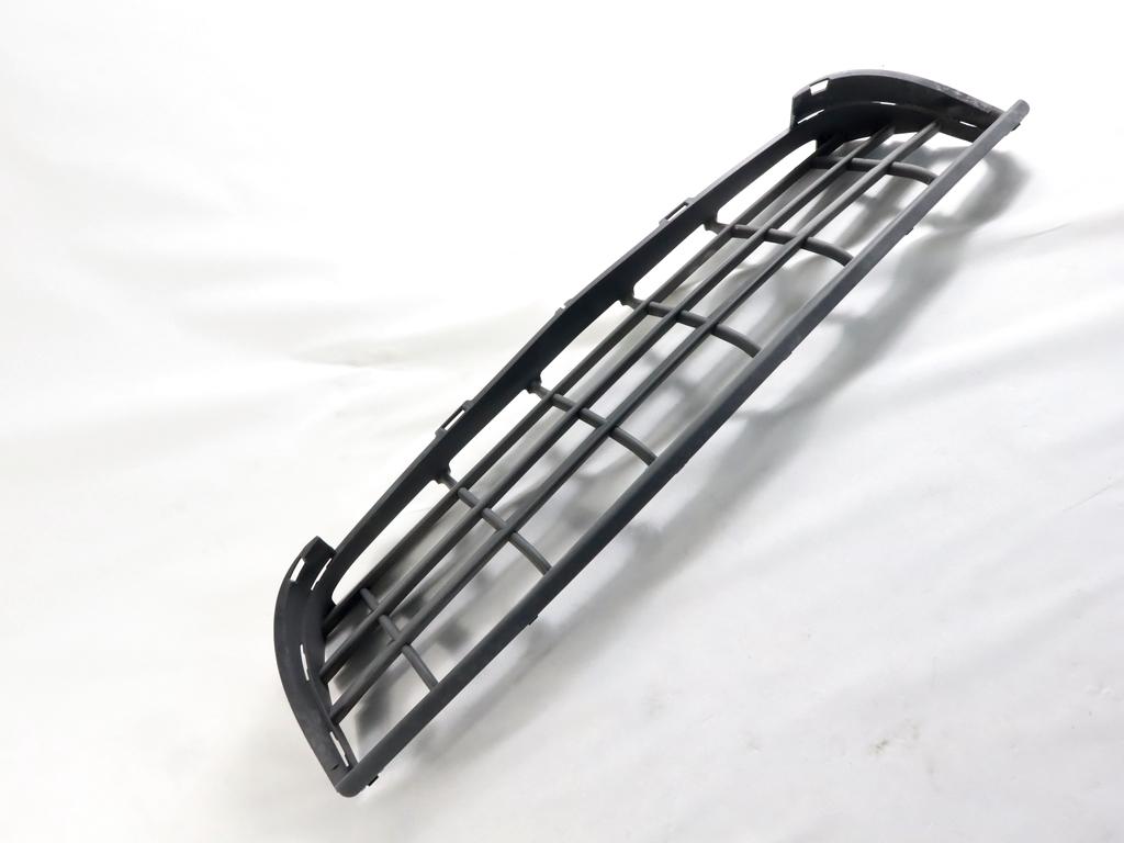 2E0807835A GRIGLIA MASCHERINA RIVESTIMENTO PARAURTI ANTERIORE VOLKSWAGEN CRAFTER 2.5 TDI 100 KW RICAMBIO NUOVO