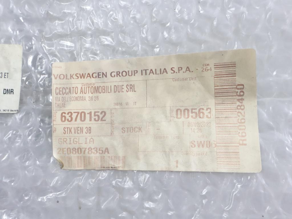 2E0807835A GRIGLIA MASCHERINA RIVESTIMENTO PARAURTI ANTERIORE VOLKSWAGEN CRAFTER 2.5 TDI 100 KW RICAMBIO NUOVO