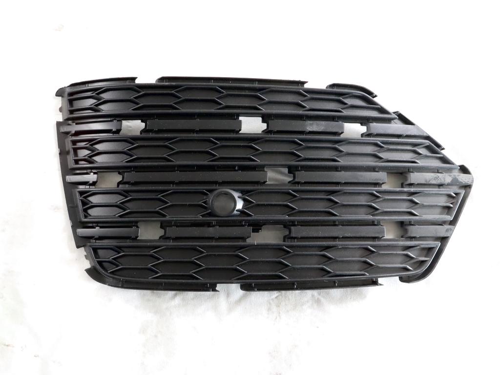 8U0807151C MASCHERINA RIVESTIMENTO PARAURTI ANTERIORE LATO SINISTRO S-LINE AUDI Q3 2.0 TDI 88 KW (2019) RICAMBIO USATO
