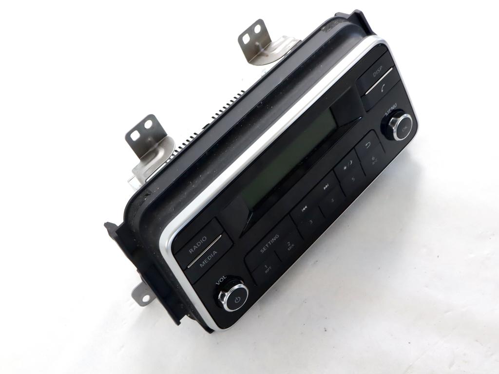 28027-5FA0B AUTORADIO NISSAN MICRA 1.0 B 52KW 5M 5P (2017) RICAMBIO USATO (NON FORNIAMO CODICE AUTORADIO, MA SOLO NUMERO DI TELAIO VEICOLO)